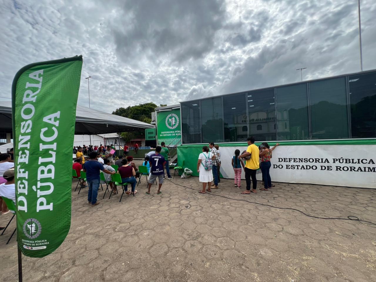 CIDADANIA E JUSTIÇA: Casal procura a DPE-RR para reconhecimento de paternidade e termina atendimento com união estável