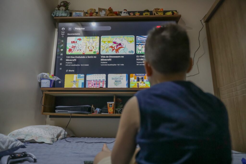 ADULTIZAÇÃO INFANTIL: DPE-RR alerta para riscos da exposição de crianças e adolescentes nas redes sociais