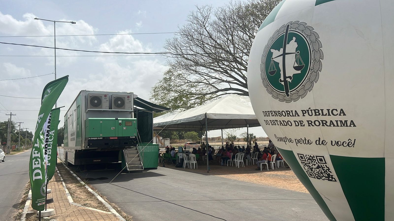 CIDADANIA E JUSTIÇA: Zeladora consegue novos registros para os três filhos na Carreta dos Diretos em Normandia