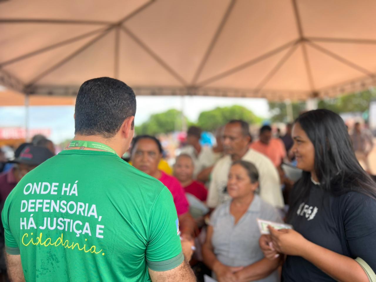 DIREITO DE EXISTIR: Agricultor consegue pedir 2ª via do RG em ação da DPE-RR e parceiros após pedalar 32 km em Rorainópolis