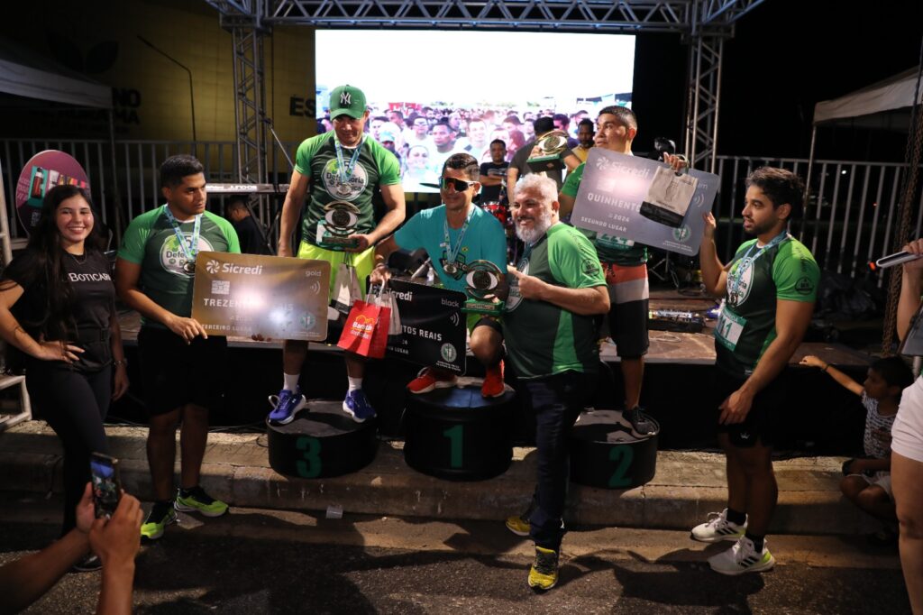 Ganhar três vezes foi emocionante, mas o melhor é correr junto com tanta gente, ver famílias inteiras na rua torcendo. Recomendo que todo mundo viva essa experiência”, diz o corredor Márcio Gomes