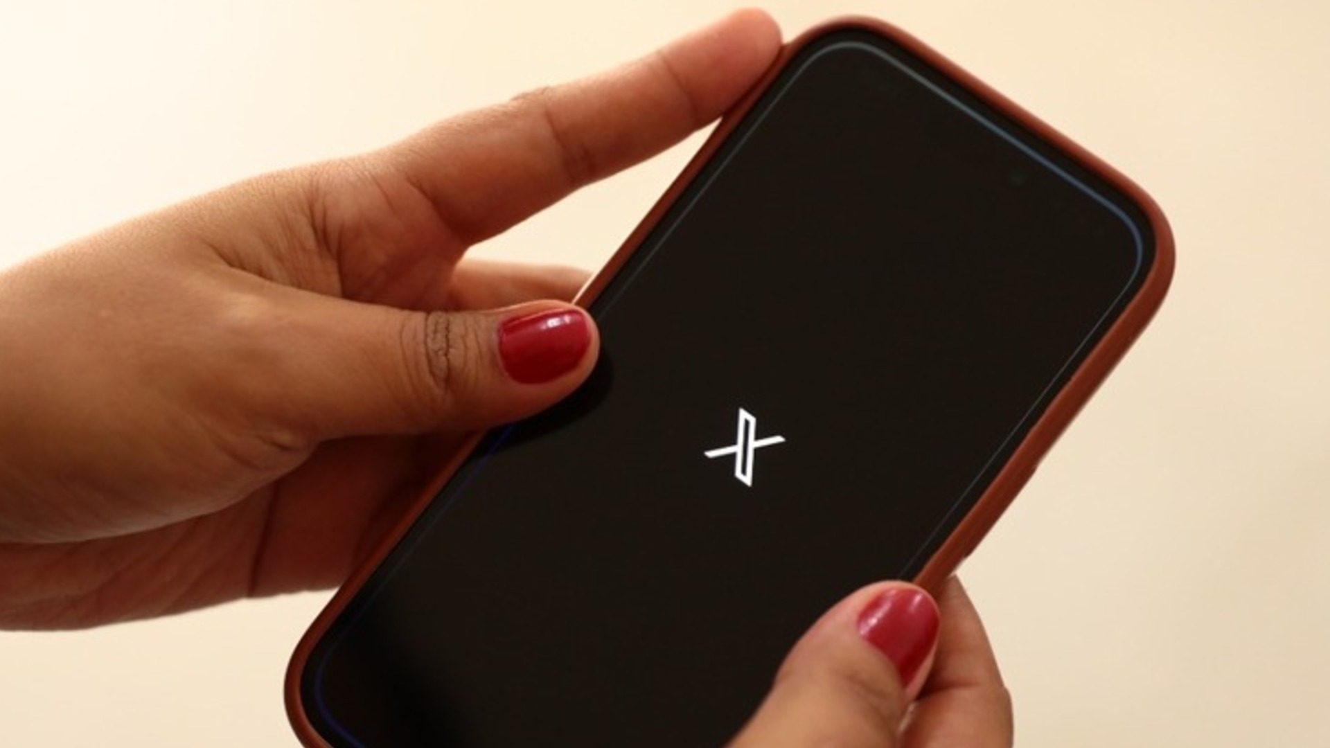 VIOLÊNCIA DIGITAL: DPE-RR alerta sobre criação e compartilhamento de imagens íntimas falsas na internet